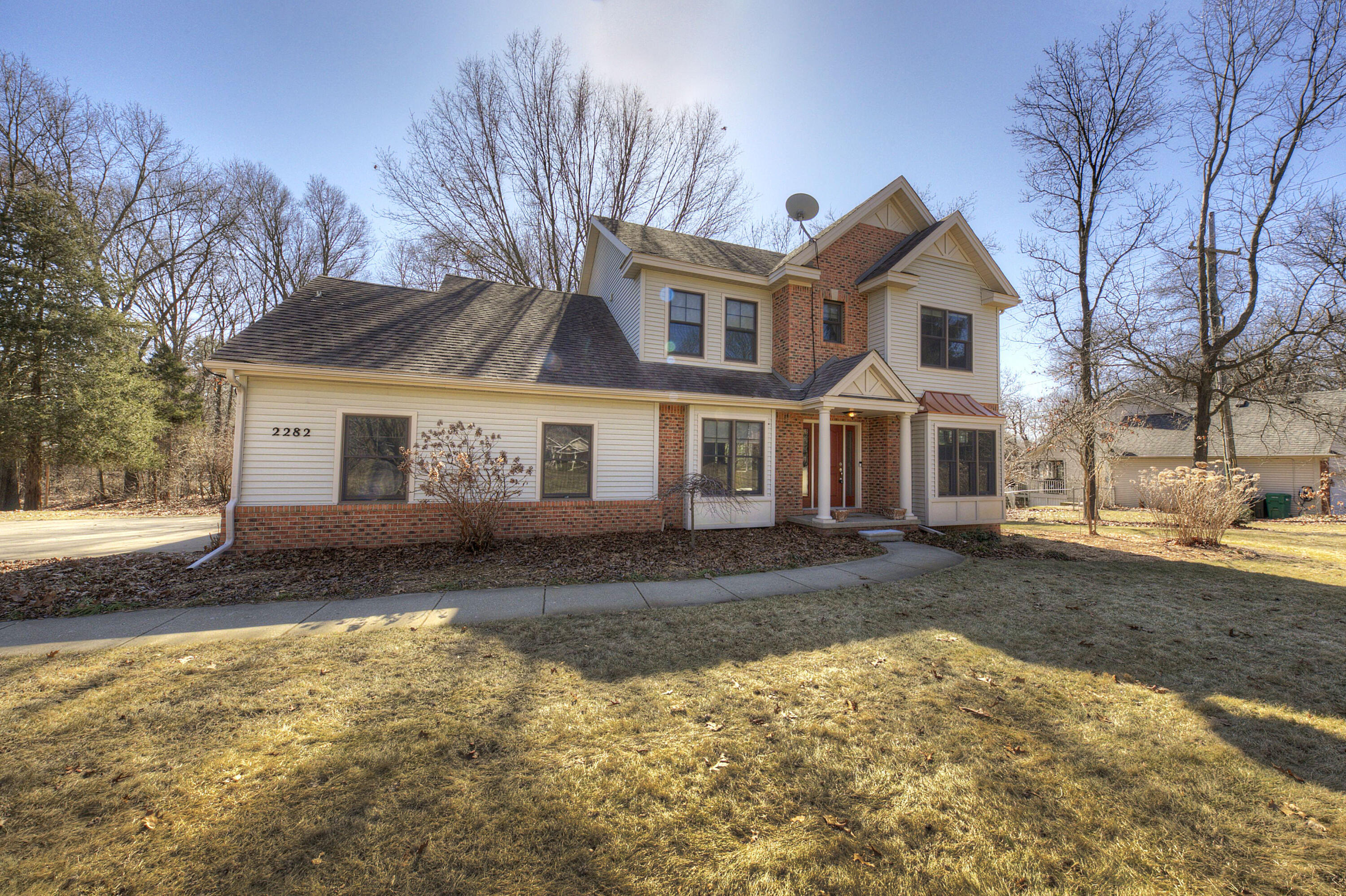 2282 Sunny Ridge Drive Pinckney, MI 48169 - Photo 3 of 81 930A0285_6_7