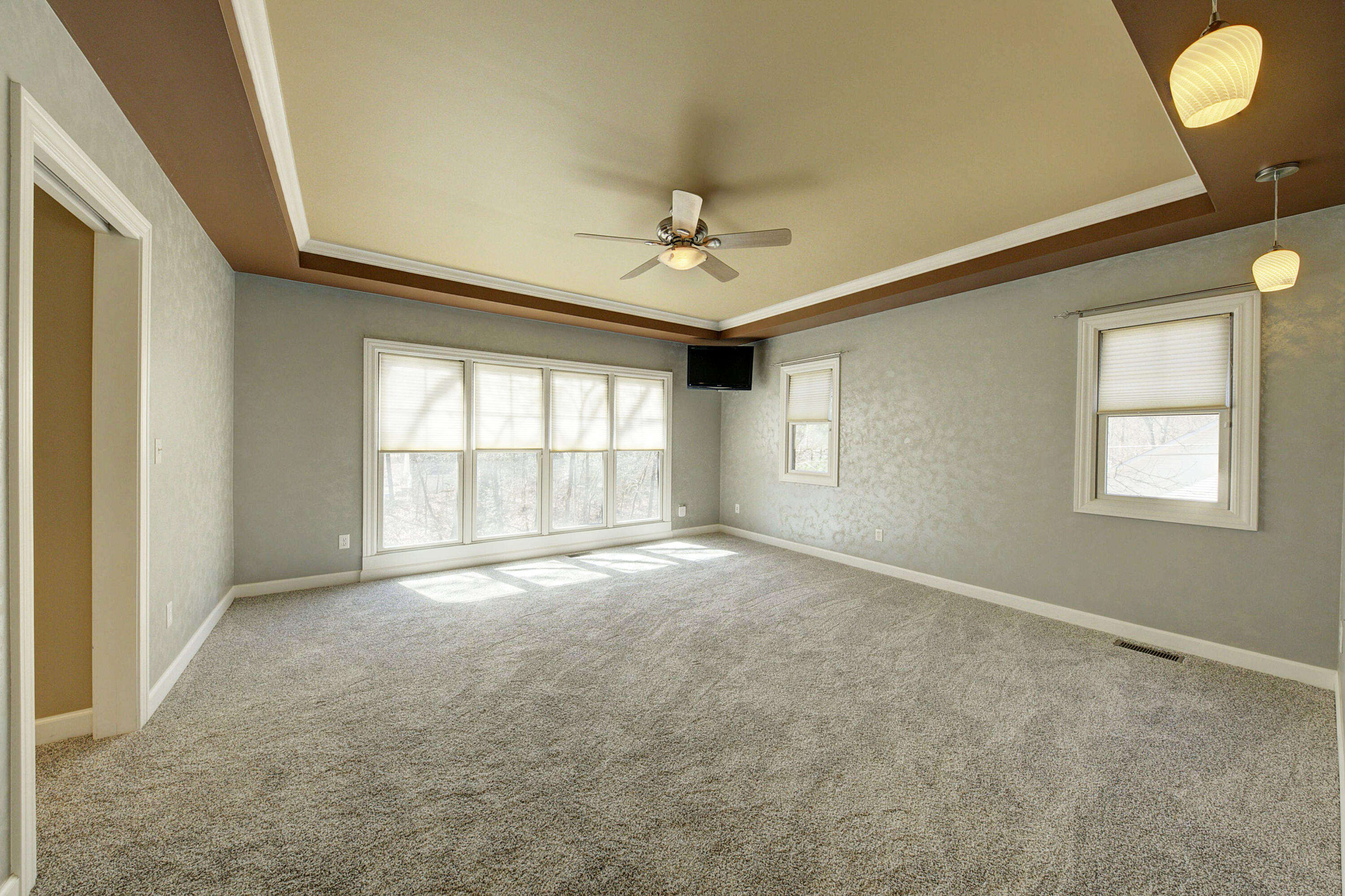 2282 Sunny Ridge Drive Pinckney, MI 48169 - Photo 32 of 81 930A0117_8_9