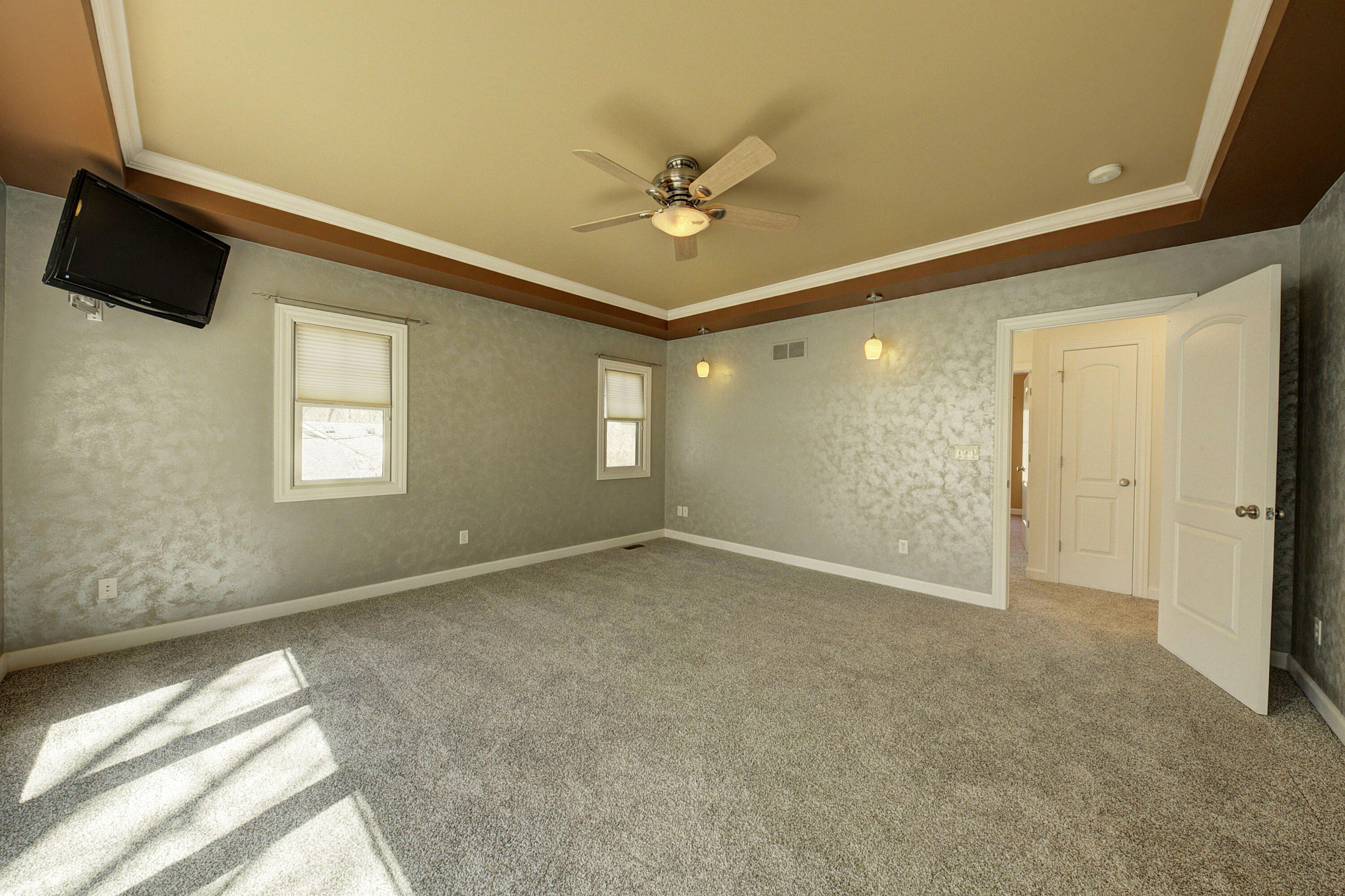 2282 Sunny Ridge Drive Pinckney, MI 48169 - Photo 34 of 81 930A0123_4_5