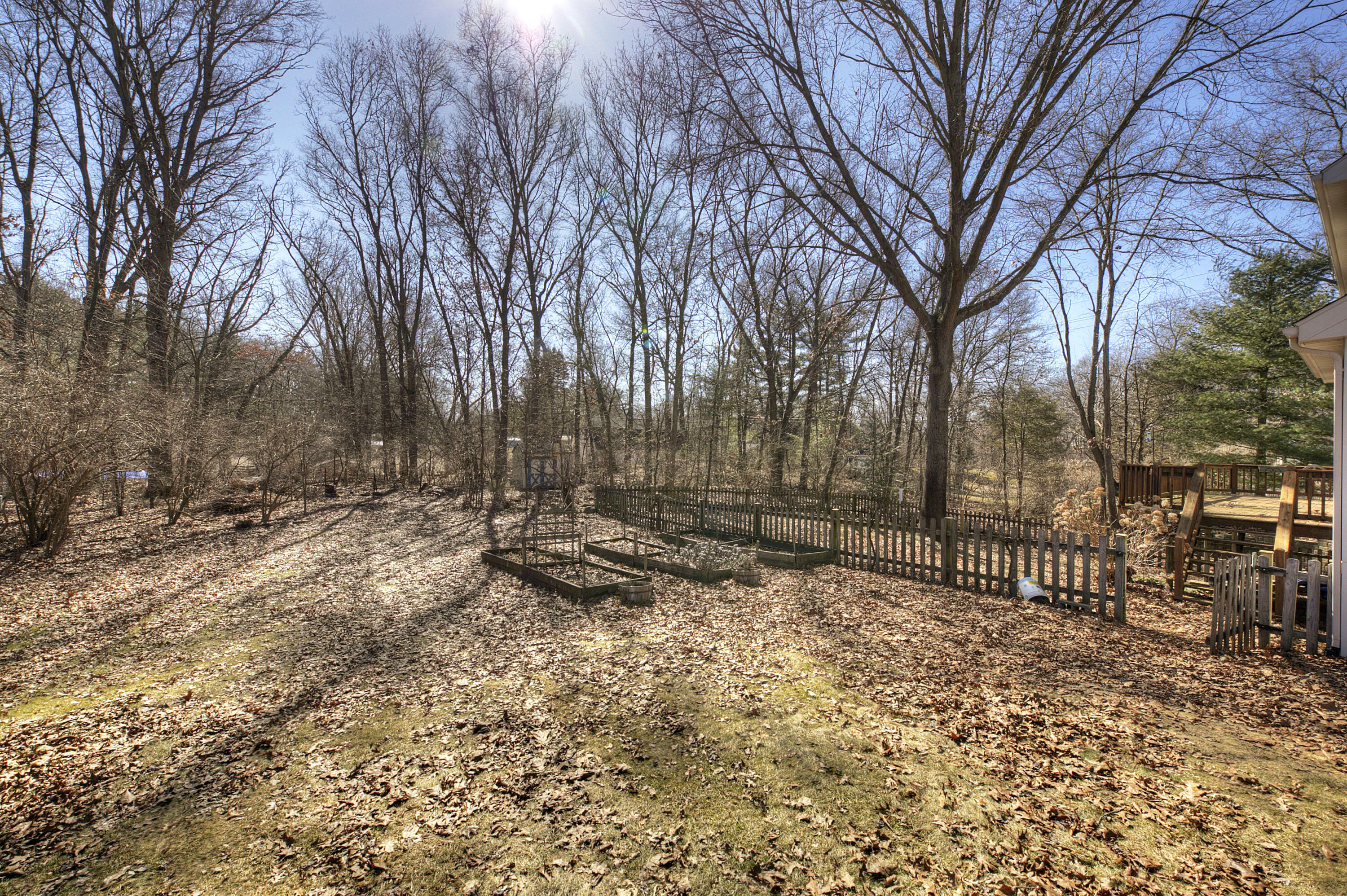 2282 Sunny Ridge Drive Pinckney, MI 48169 - Photo 68 of 81 930A0291_2_3