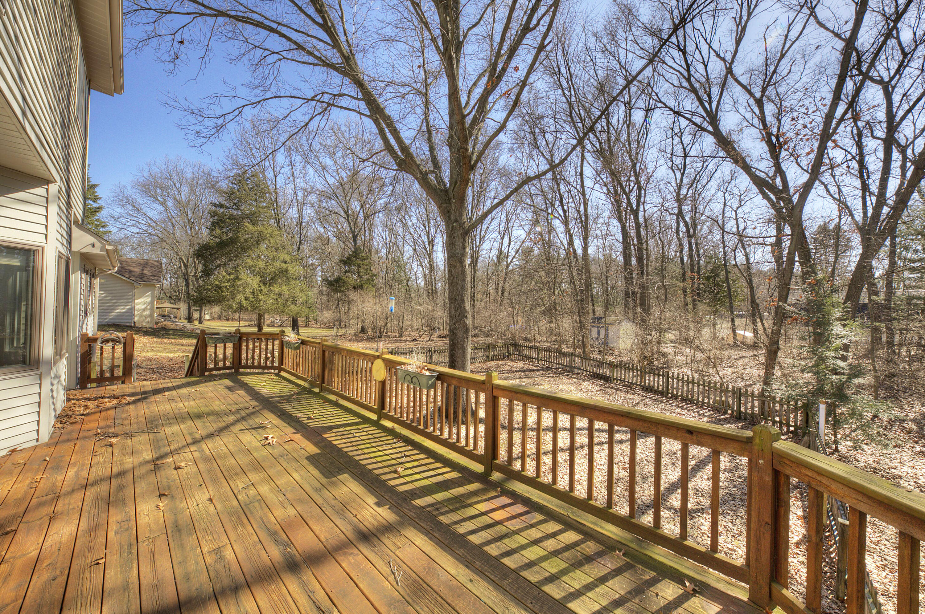 2282 Sunny Ridge Drive Pinckney, MI 48169 - Photo 75 of 81 930A0318_19_20