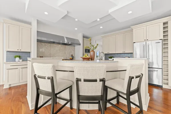 $1,250,000 | 5110 Terraceview Lane North, Plymouth, MN 55446