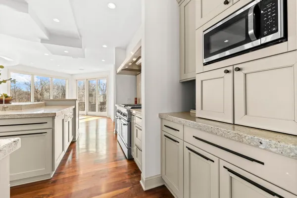 $1,250,000 | 5110 Terraceview Lane North, Plymouth, MN 55446