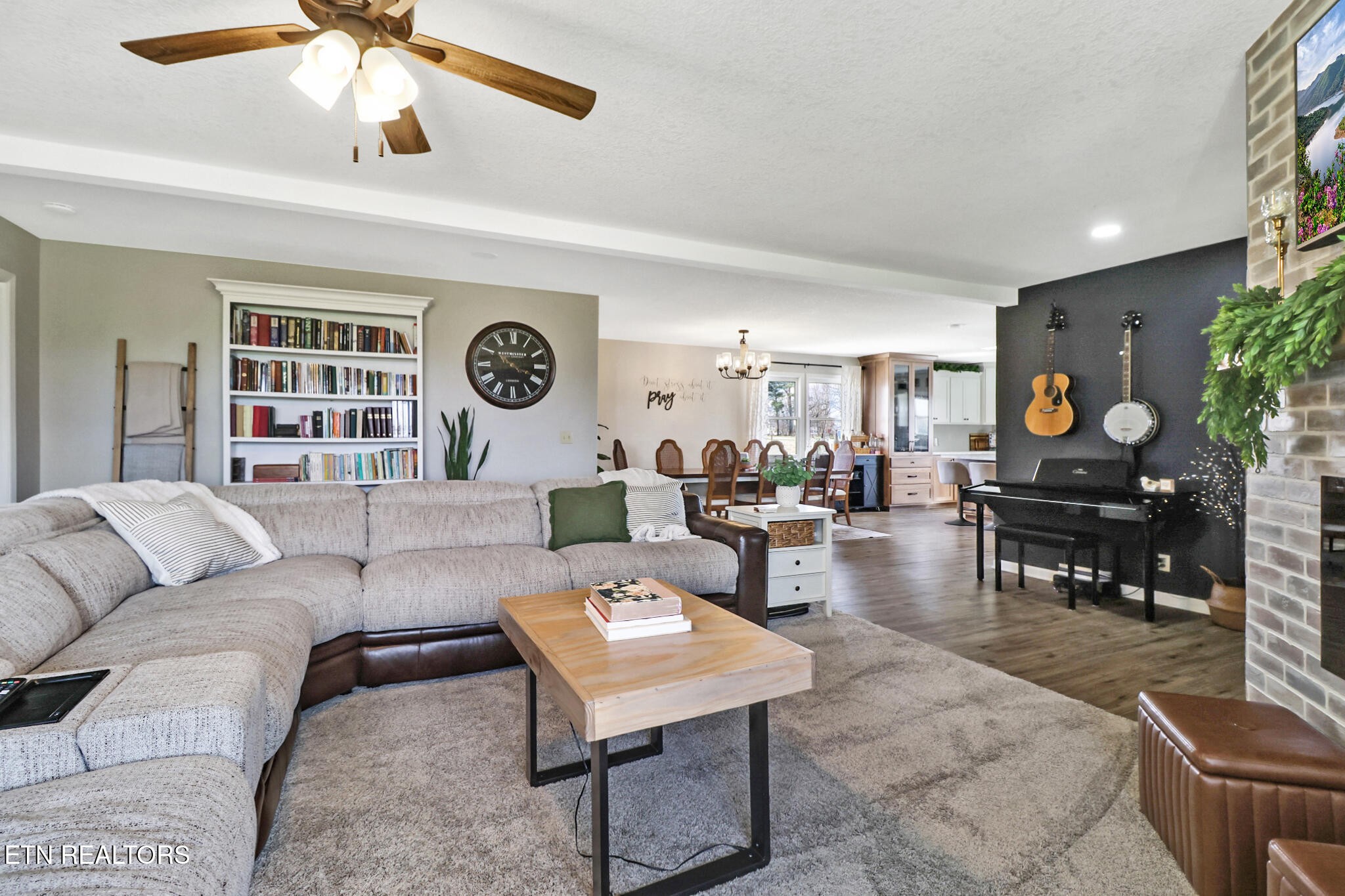 7616 Plateau Road Crossville, TN 38571 - Photo 7 of 60 a living room with furniture and a large window
