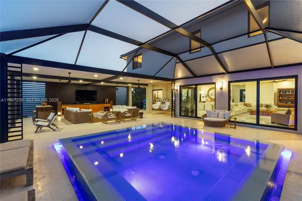 a view of a livingroom with outdoor space