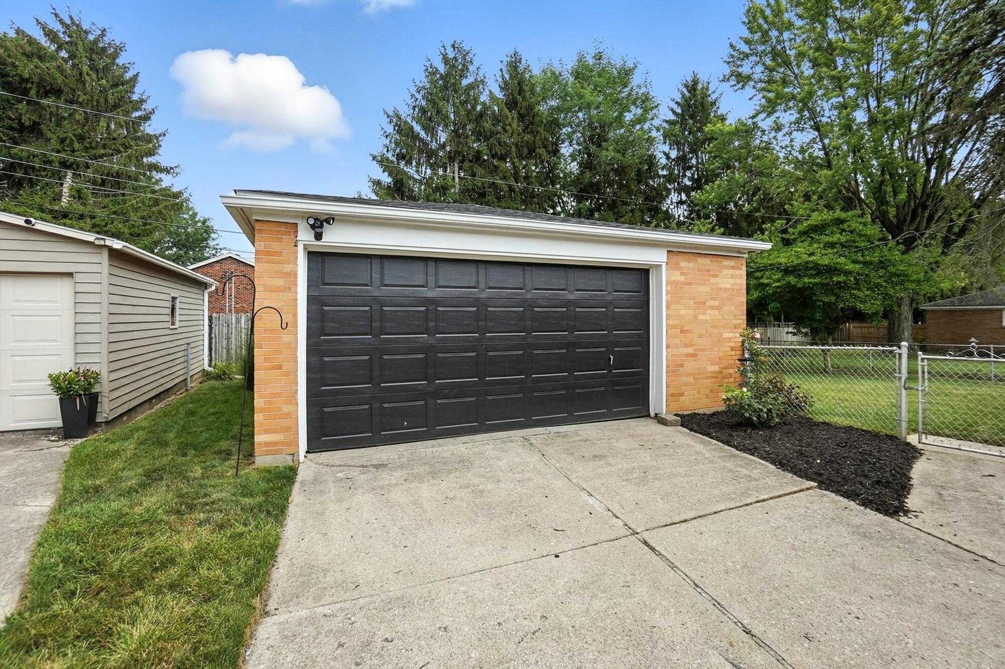 4622 West Ridgewood Road Springfield, OH 45503 - Photo 34 of 36
