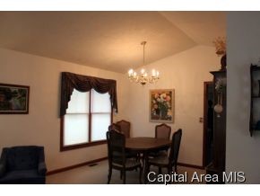 3329 Blueberry Lane Springfield, IL 62711 - Photo 4 of 8