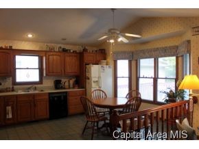 3329 Blueberry Lane Springfield, IL 62711 - Photo 5 of 8