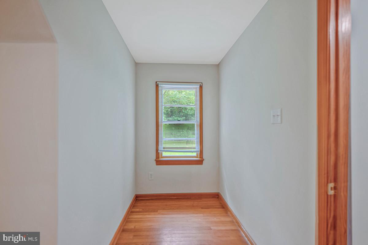 7185 Hawthorne Road La Plata, MD 20646 - Photo 36 of 59 Bright and inviting hallway retreat.