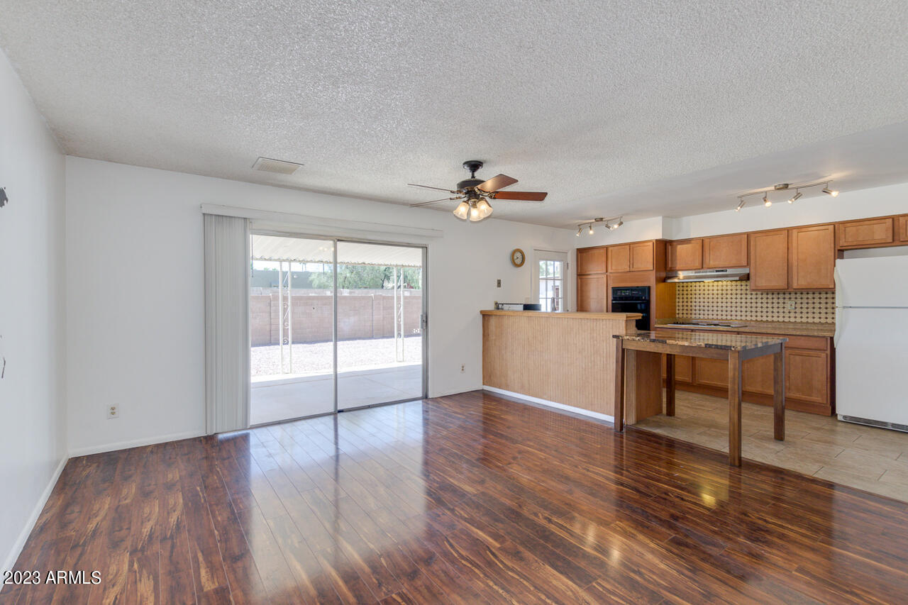 1623 East Del Rio Drive Tempe, AZ 85282 - Photo 19 of 42 1623 E DEL RIO DR