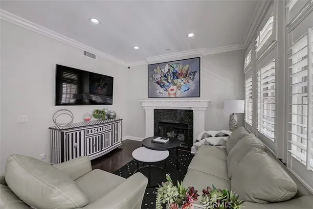 $8,000 | 2574 Bungalow Place, Corona del Mar, CA 92625