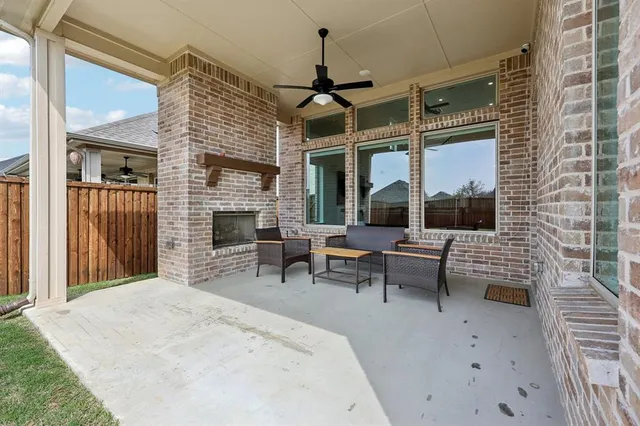 a house view with a backyard space