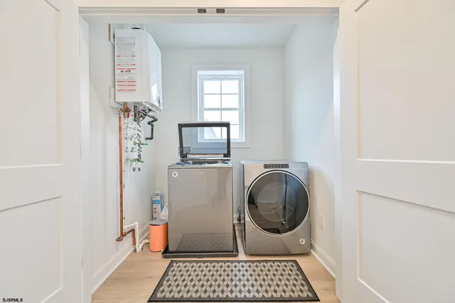 a view of an entryway