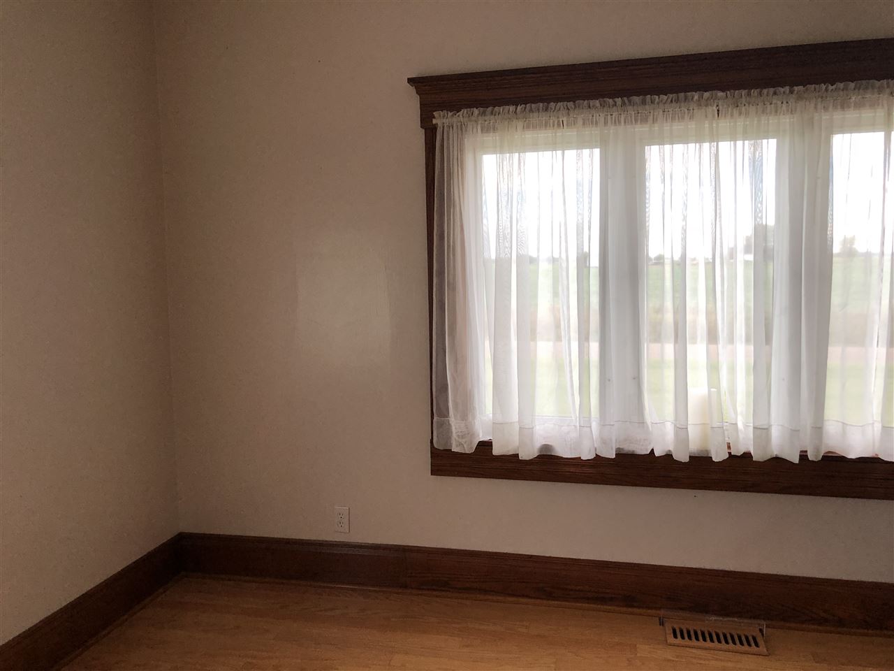 6838 East Millbrook Road Shepherd, MI 48883 - Photo 15 of 49 1851986-14.JPG