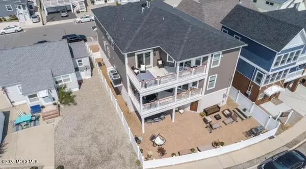 $7,250 | 431 Hiering Avenue, Seaside Heights, NJ 08751