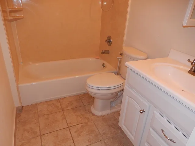 $1,850 | 307 North Dellview Drive, Tallahassee, FL 32303