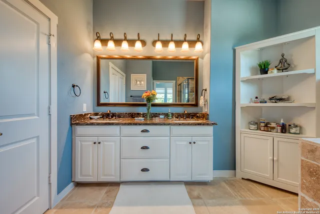 $3,150 | 3839 Harry Wurzbach Road, Unit 12, San Antonio, TX 78209