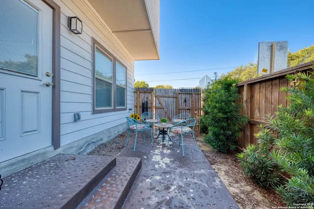 $3,150 | 3839 Harry Wurzbach Road, Unit 12, San Antonio, TX 78209