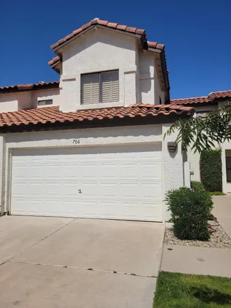 $1,975 | 706 South St Martin Drive, Gilbert, AZ 85233