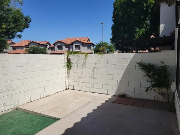 $1,975 | 706 South St Martin Drive, Gilbert, AZ 85233