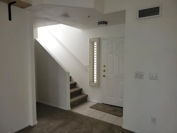 $1,975 | 706 South St Martin Drive, Gilbert, AZ 85233