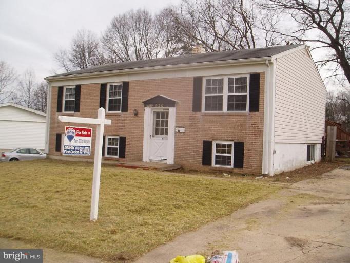 620 Banyan Road Edgewood, MD 21040 - Photo 1 of 15 a front view of a house with parking area