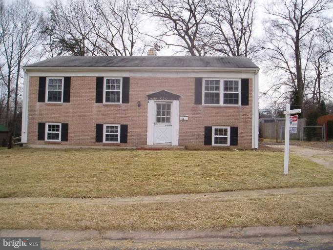 620 Banyan Road Edgewood, MD 21040 - Photo 12 of 15 a front view of house with yard