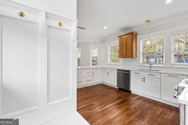 $3,950 | 795 St Charles Avenue Northeast, Unit ONE, Atlanta, GA 30306