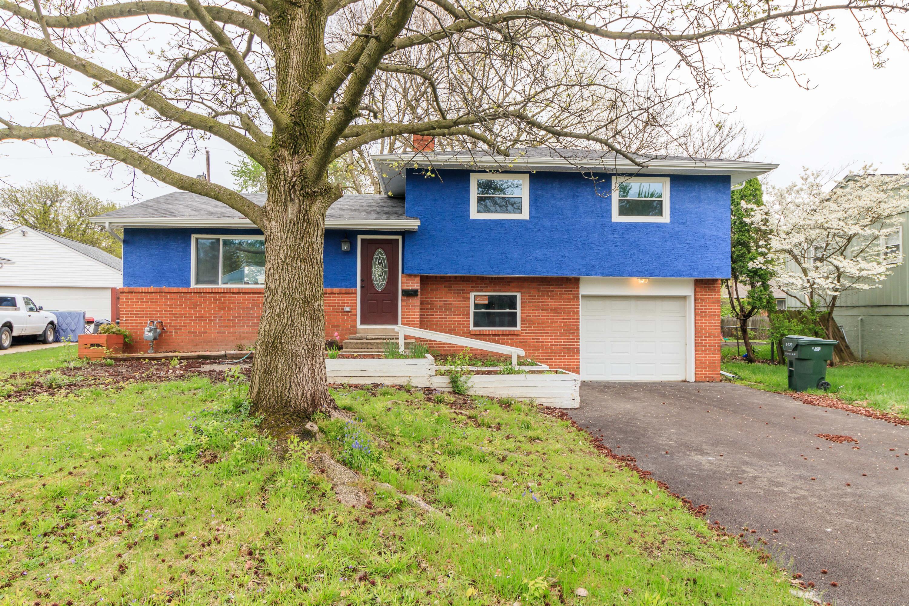 4420 Kenfield Road Columbus, OH 43224 - Photo 2 of 42 Front