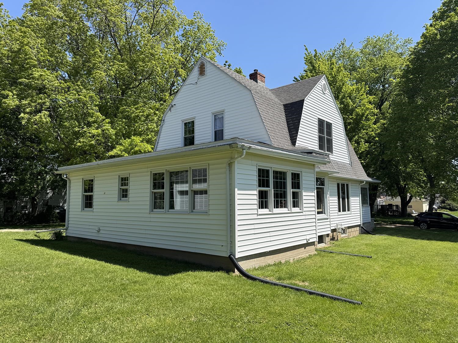 314 Plummer Avenue Chadwick, IL 61014 - Photo 6 of 48