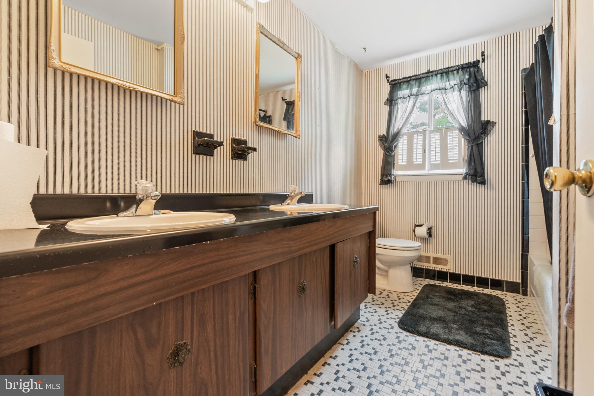 9 Everington Road Marlton, NJ 08053 - Photo 18 of 26