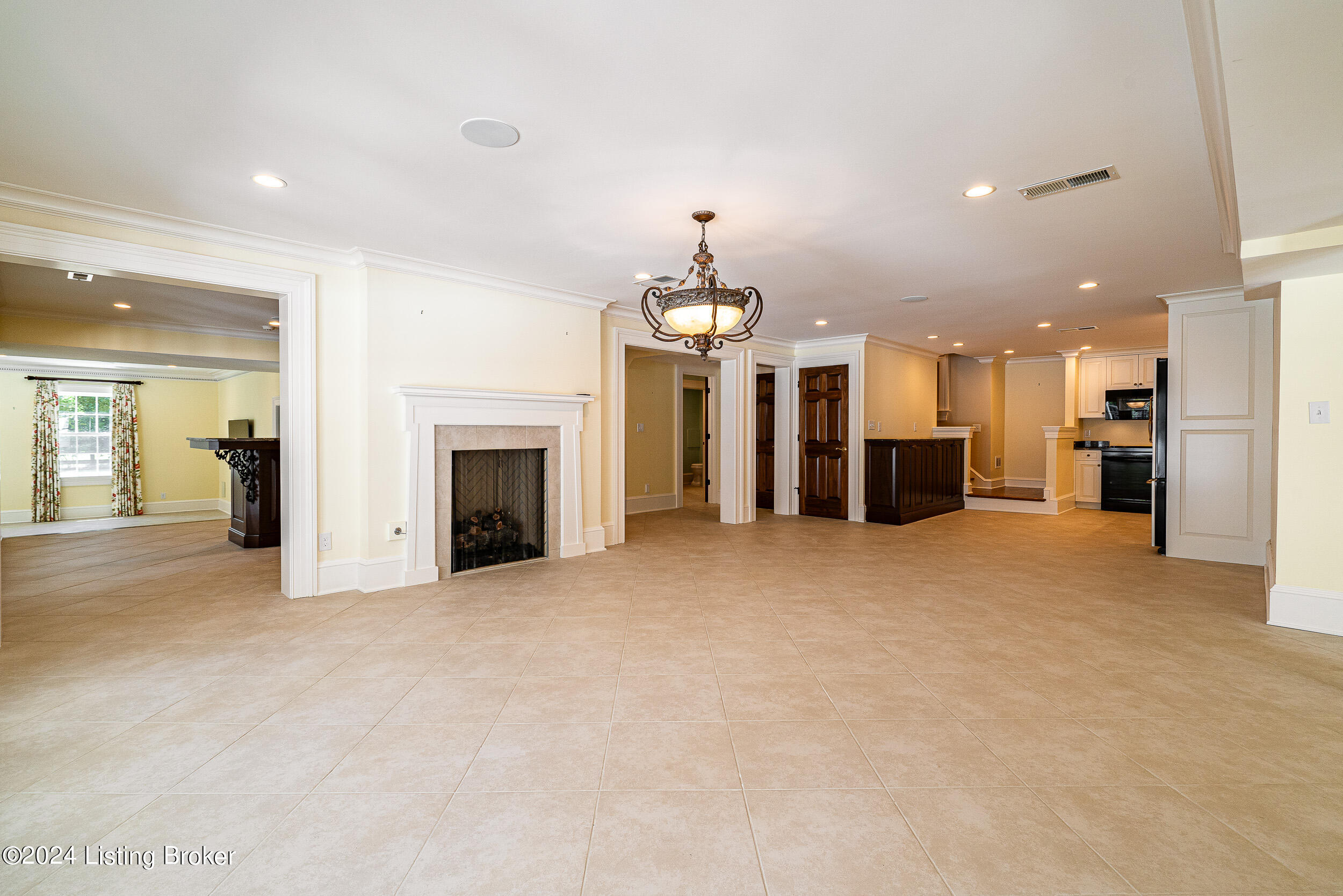 12809 North Osage Road Anchorage, KY 40223 - Photo 76 of 135 12809 Osage Rd-111