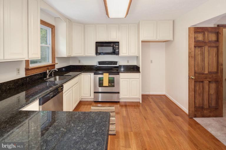 57 Jones Station Road Arnold, MD 21012 - Photo 11 of 30 Kitchen