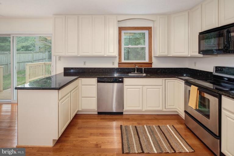 57 Jones Station Road Arnold, MD 21012 - Photo 12 of 30 Kitchen