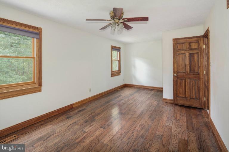 57 Jones Station Road Arnold, MD 21012 - Photo 16 of 30 Bedroom (Master)