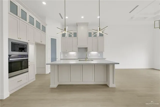 $479,000 | 4716 South Waterford Avenue, Edinburg, TX 78539