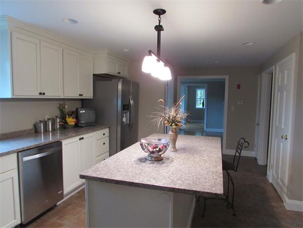 87 Haverhill Road Topsfield, MA 01983 - Photo 4 of 19