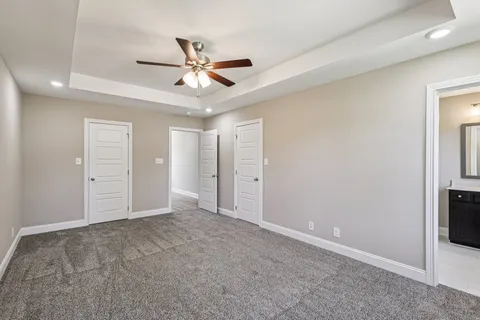 $319,400 | 326 Cardinal Crk Drive, Clarksville, TN 37040