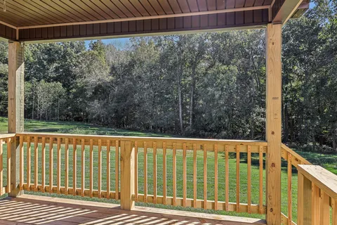 $319,400 | 326 Cardinal Crk Drive, Clarksville, TN 37040