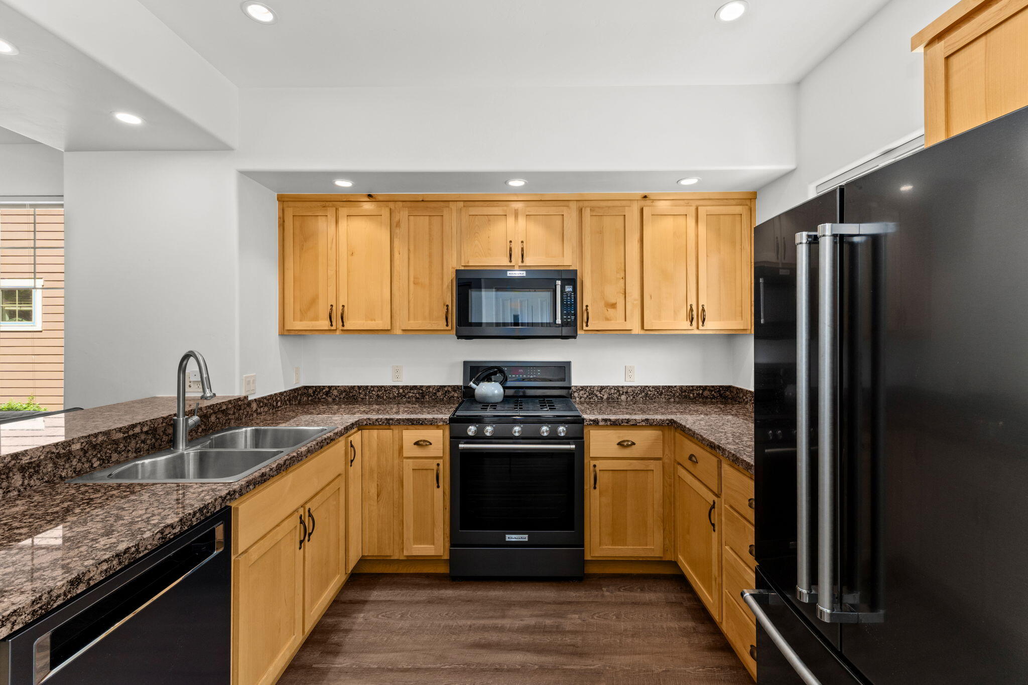 841 Heartland Way Hailey, ID 83333 - Photo 7 of 29 Kitchen