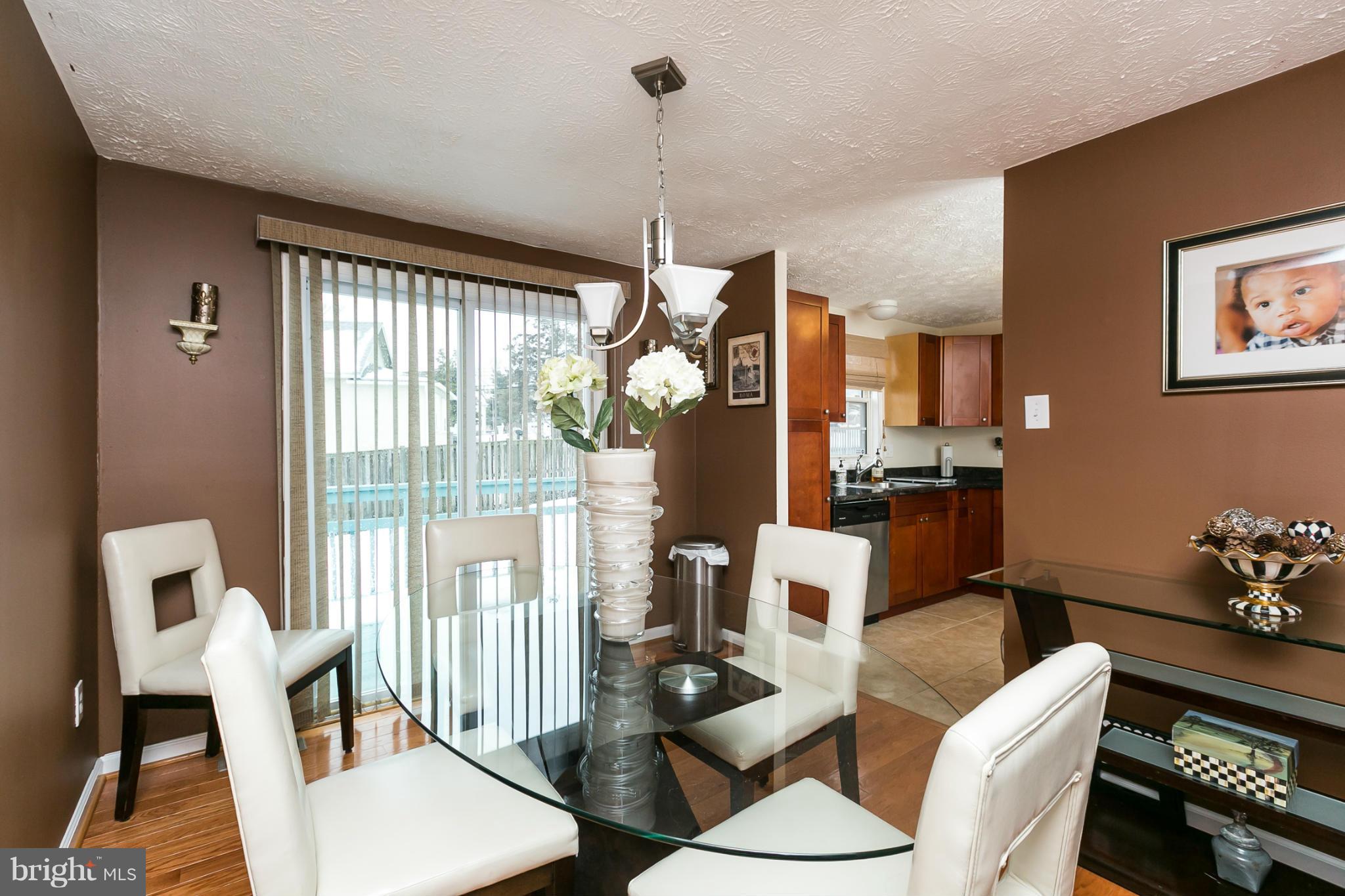 3101 Northmont Road Baltimore, MD 21244 - Photo 6 of 27 Dining Room