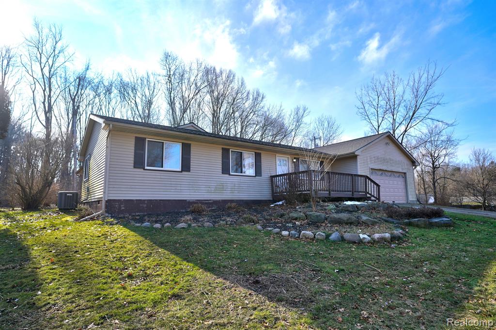 4187 West Allen Road Howell, MI 48855 - Photo 2 of 44 Gallery Image 2
