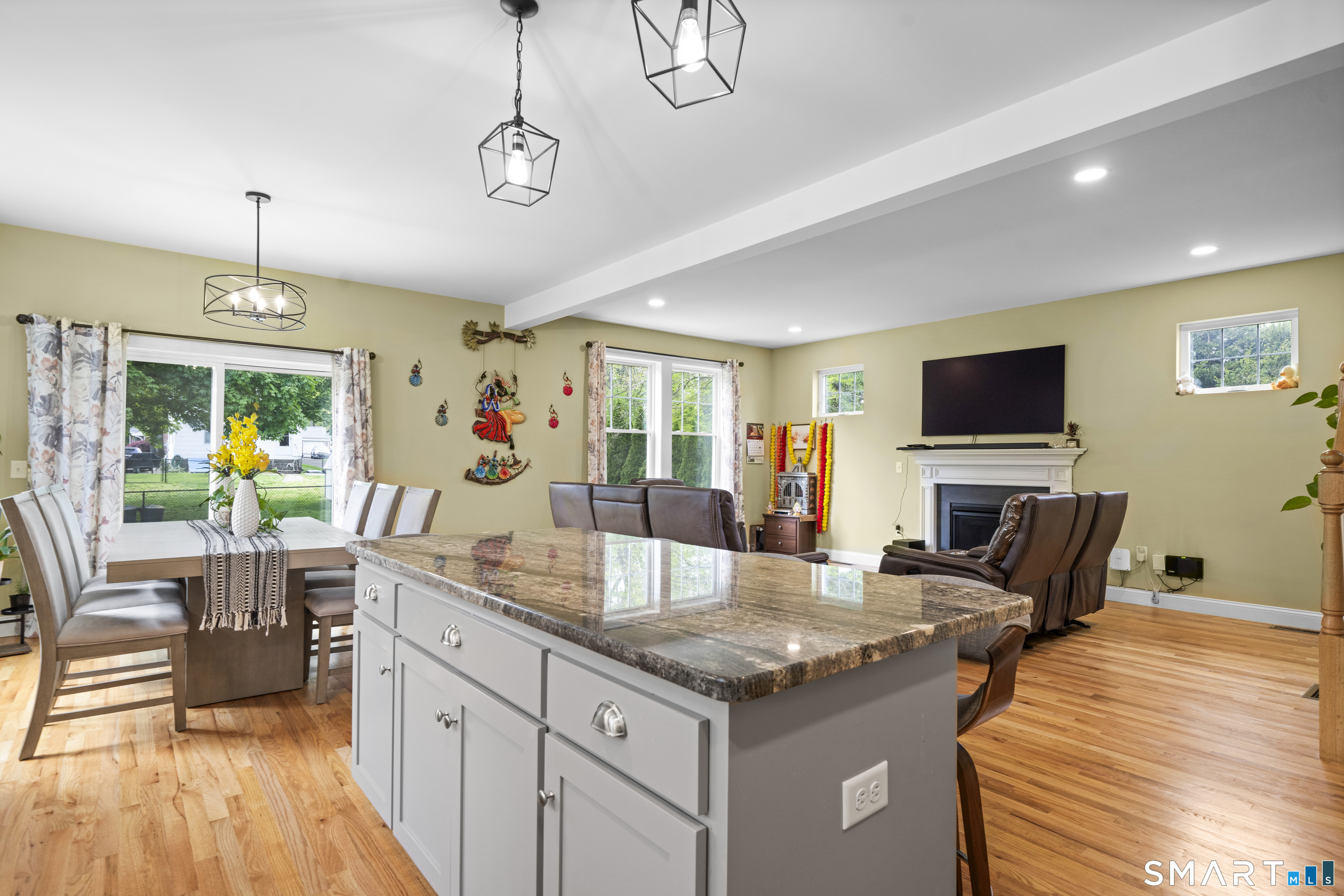 15 3rd Street Windsor Locks, CT 06096 - Photo 5 of 30
