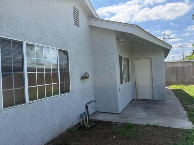 337 Quadra Avenue Rio Linda, CA 95673 - Photo 25 of 27 a house view with a outdoor space