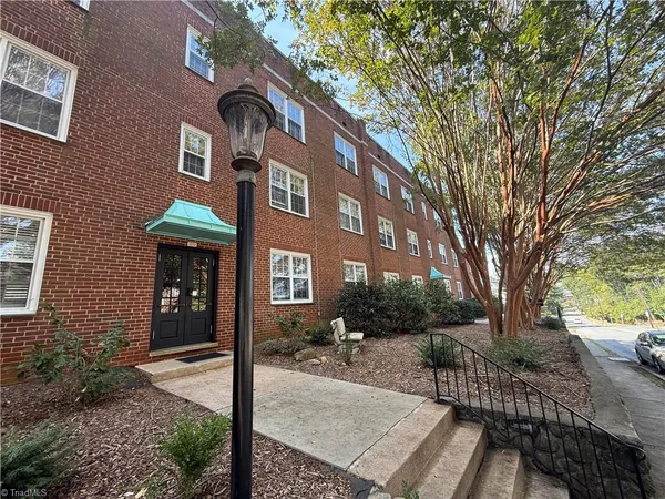 $1,295 | 1314 Glade Street Northwest, Unit 35, Winston-Salem, NC 27101