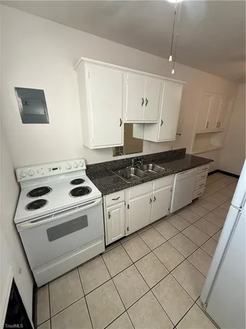 $1,295 | 1314 Glade Street Northwest, Unit 35, Winston-Salem, NC 27101