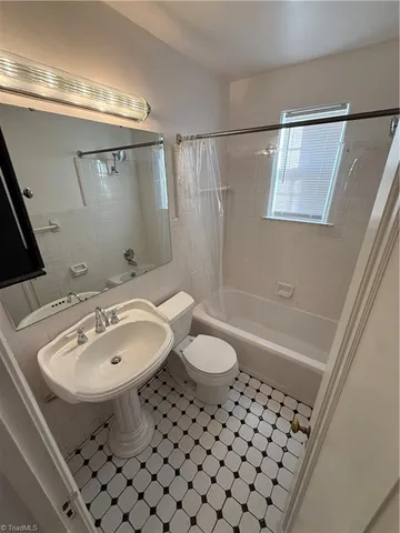 $1,295 | 1314 Glade Street Northwest, Unit 35, Winston-Salem, NC 27101