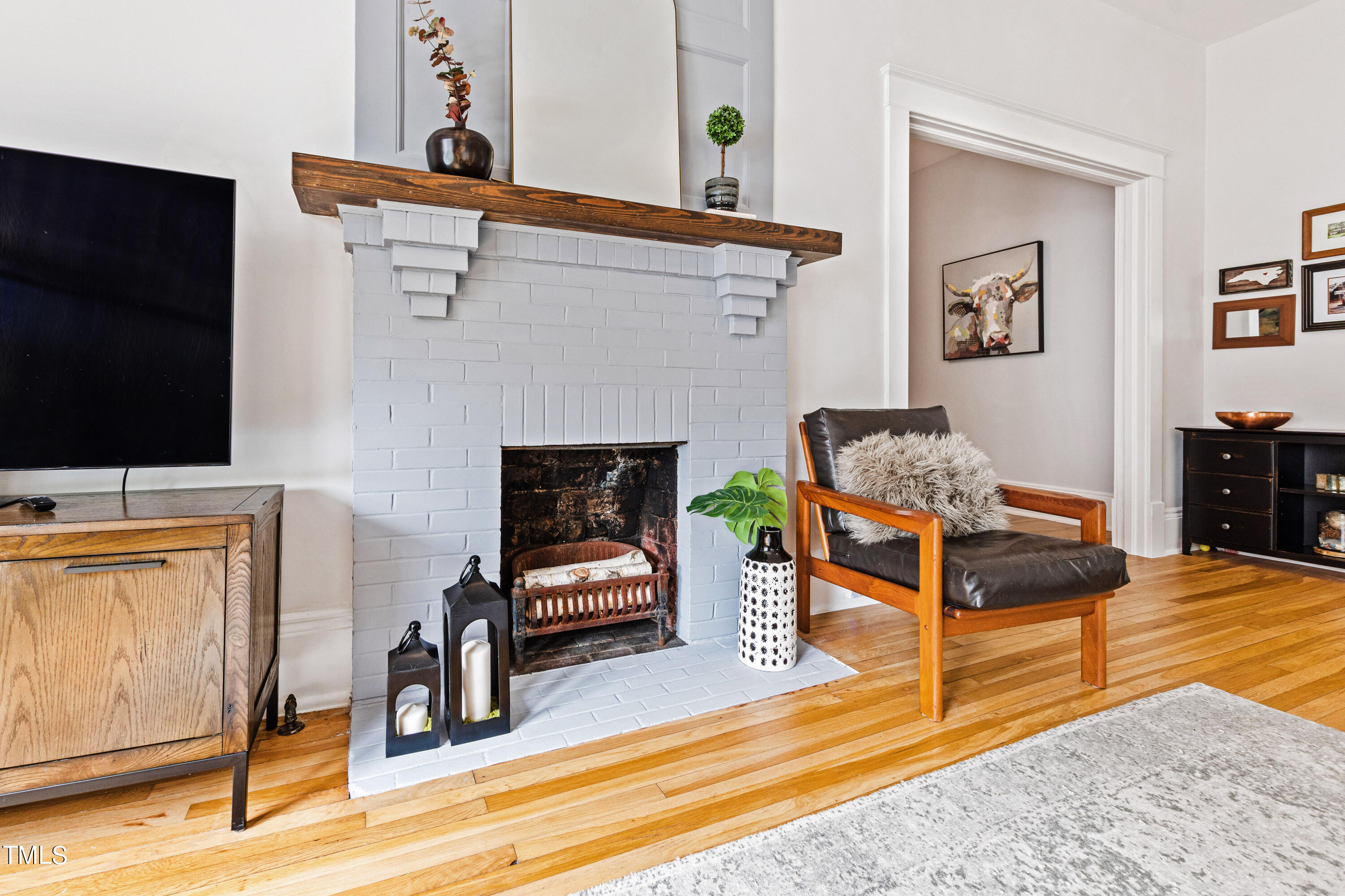 606 East Franklin Street Raleigh, NC 27604 - Photo 12 of 53 Fireplace