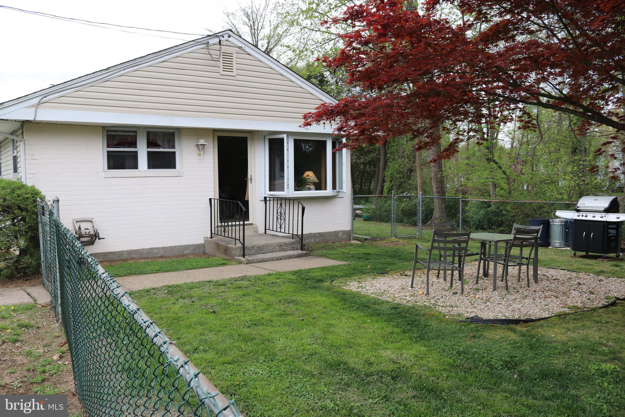 838 Haverford Road Ridley Park, PA 19078 - Photo 3 of 27