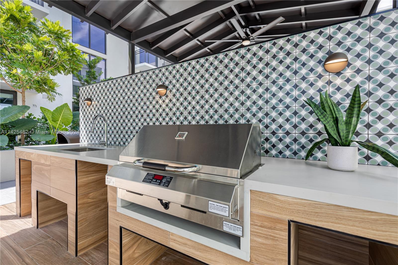 4 North Federal Highway, Unit 555 Dania Beach, FL 33004 - Photo 13 of 39